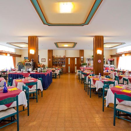 Hotel Bettina Лідо-ді-Єзоло Екстер'єр фото