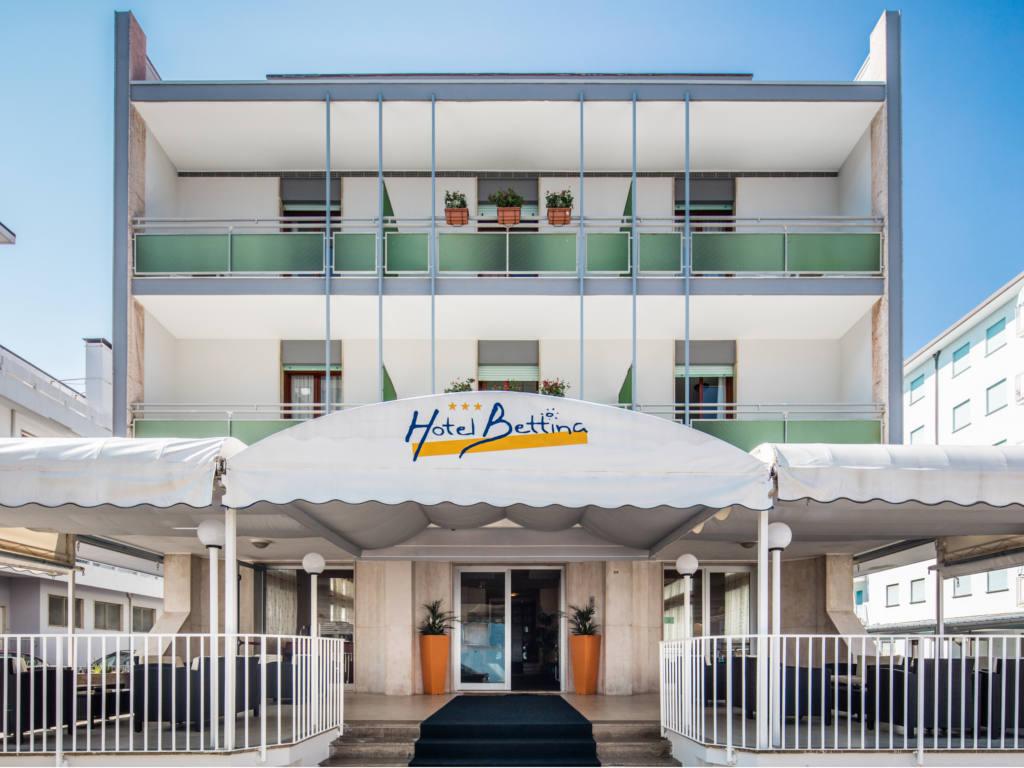 Hotel Bettina Лідо-ді-Єзоло Екстер'єр фото