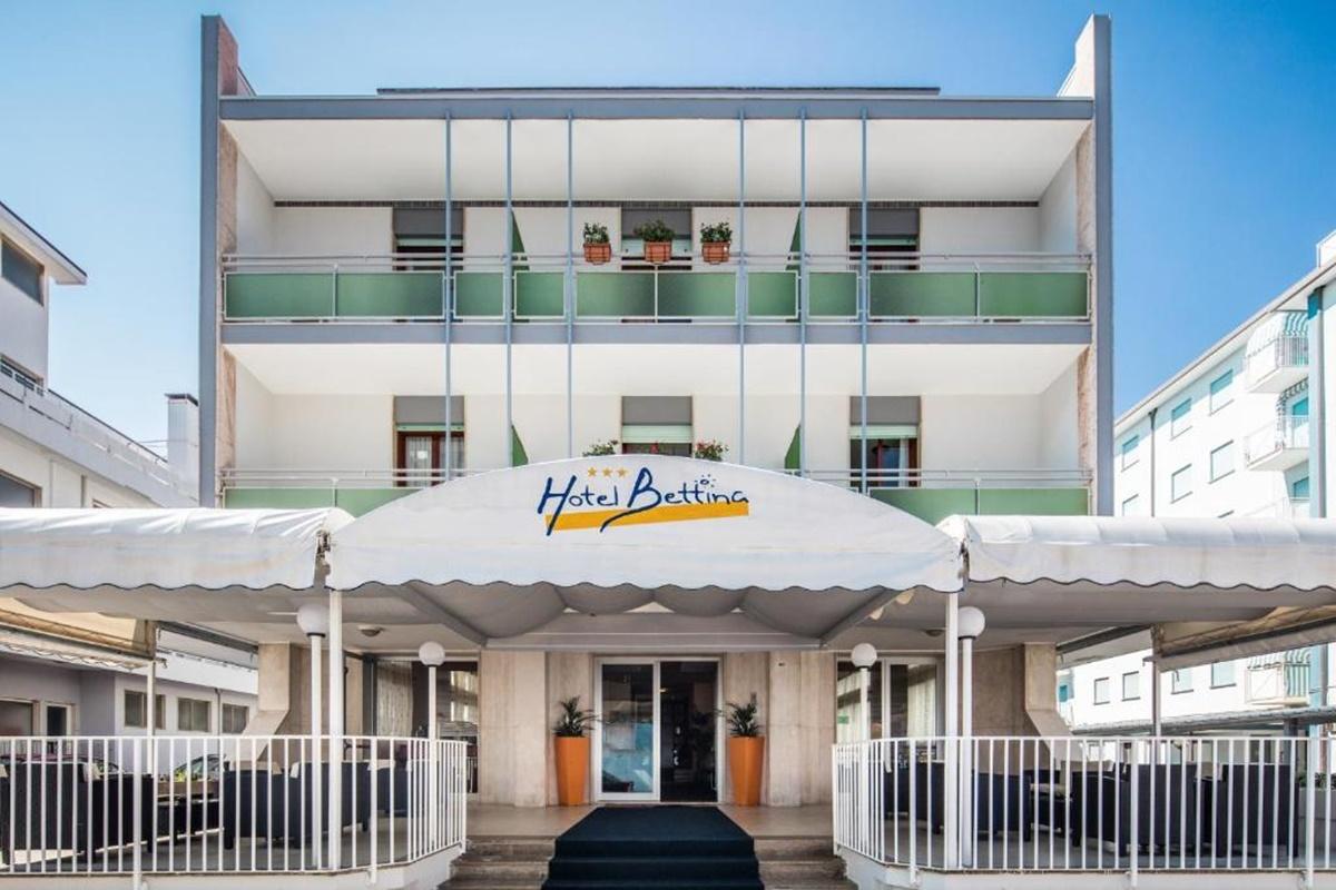 Hotel Bettina Лідо-ді-Єзоло Екстер'єр фото