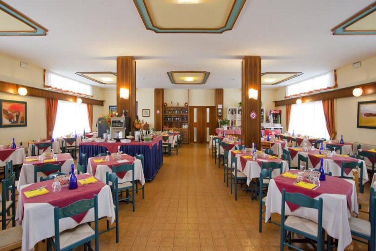 Hotel Bettina Лідо-ді-Єзоло Екстер'єр фото