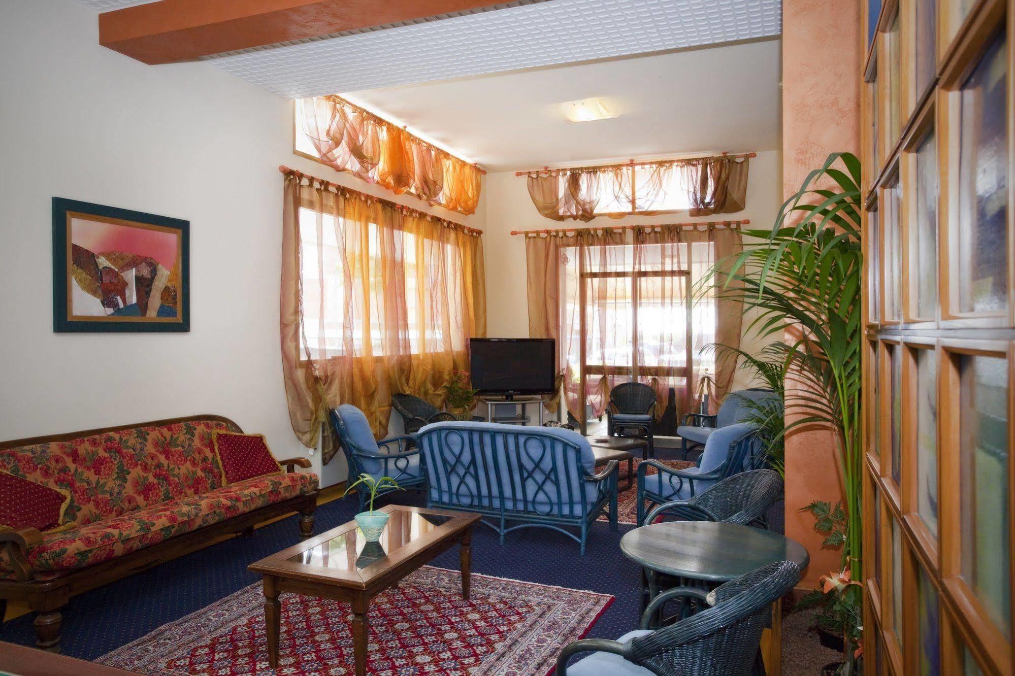 Hotel Bettina Лідо-ді-Єзоло Екстер'єр фото